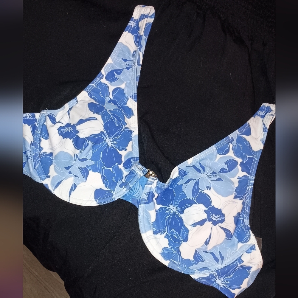 LG Blue/White Bikini Top (No brand)